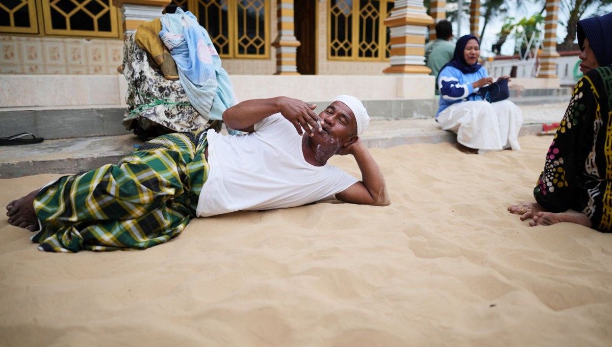 Endonezya'da kumda yaşayan halk