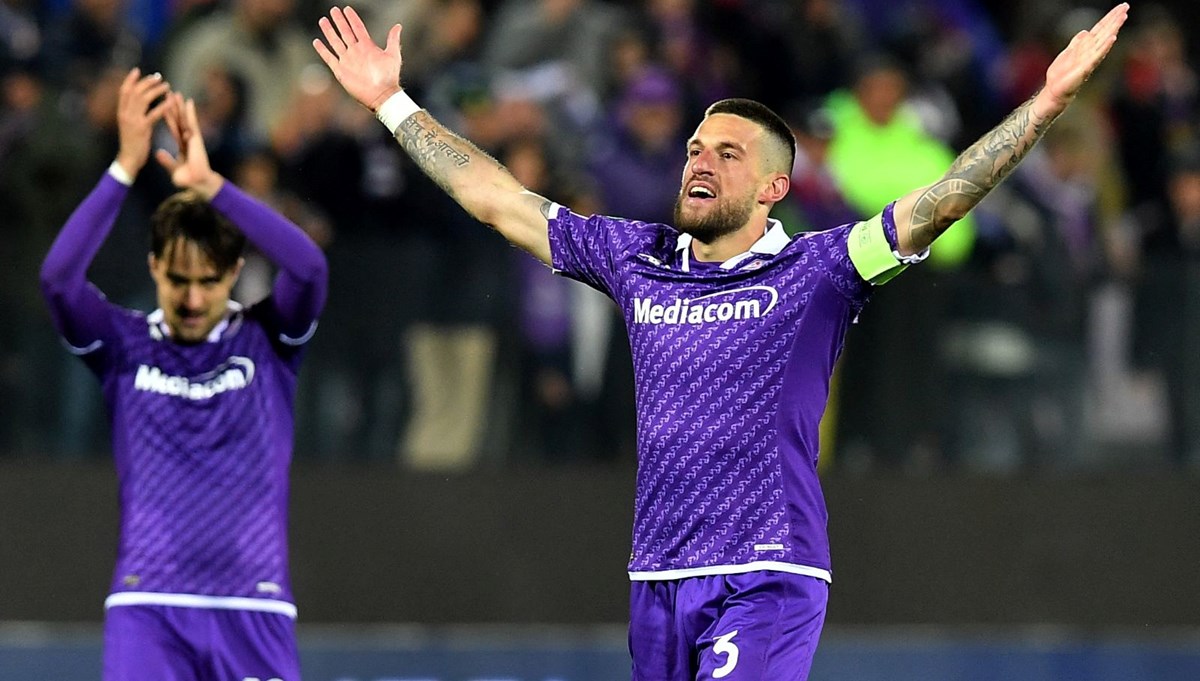 UEFA Avrupa Konferans Ligi'nde ilk yarı finalistler Aston Villa ve Fiorentina UEFA Avrupa Konferans Ligi'nde ilk yarı finalistler Aston Villa ve Fiorentina