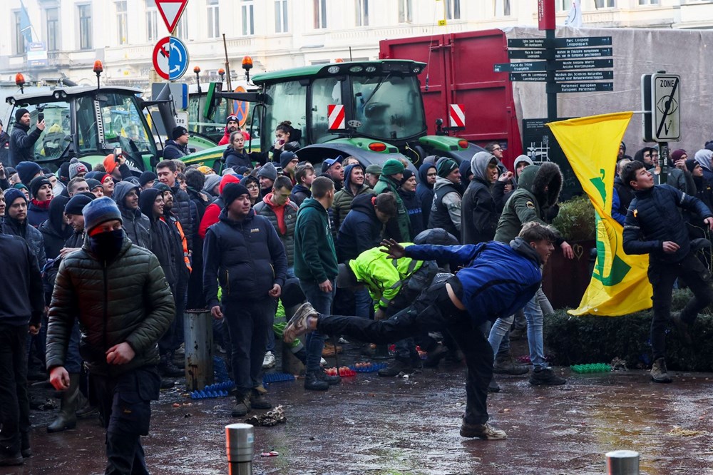 Çiftçilerin öfkesi büyüyor: Avrupa Birliği'nin başkenti kilitlendi - 13