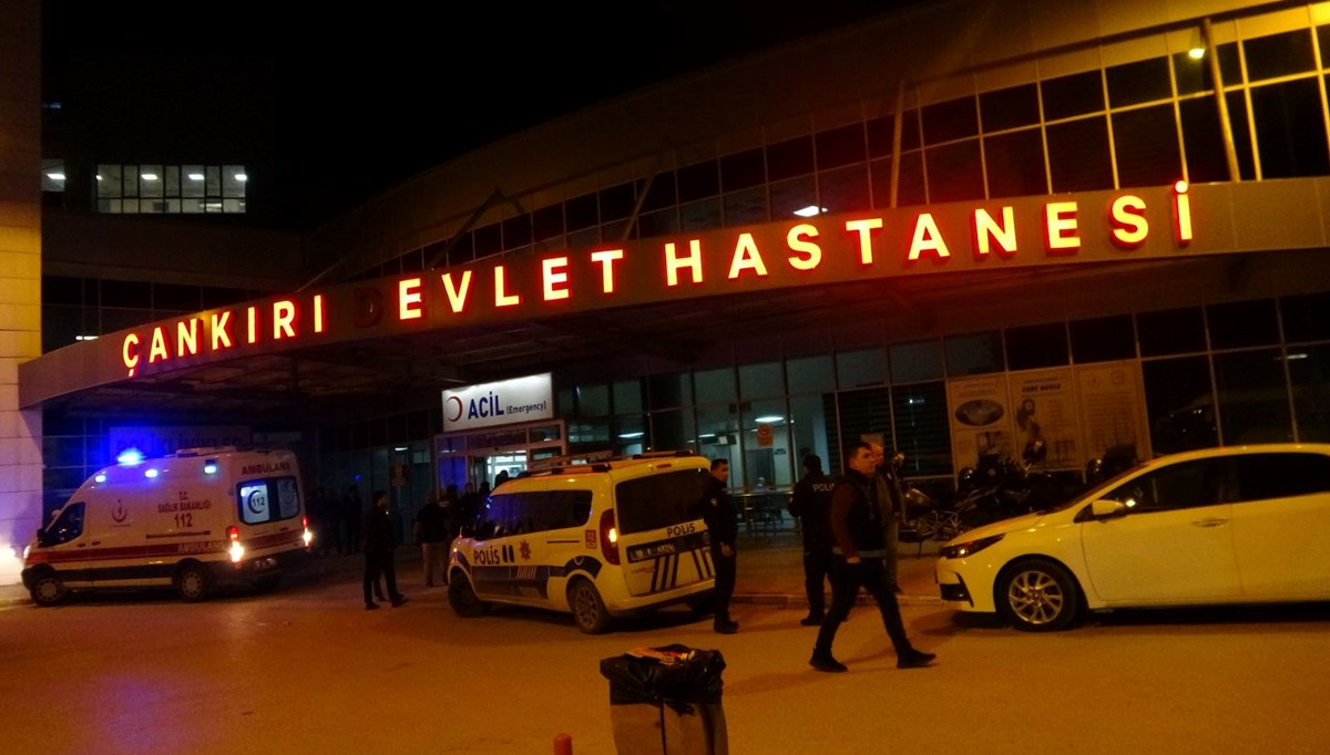 Çankırı'da kaza: Virajı alamayan otomobil takla attı Çankırı'da kaza: Virajı alamayan otomobil takla attı