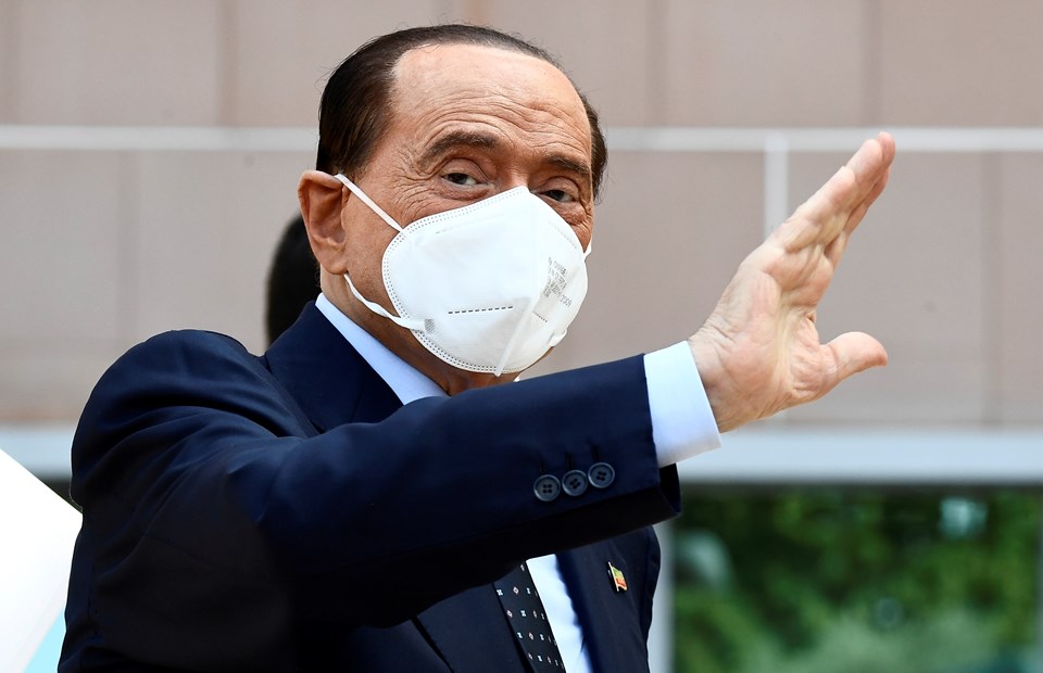 Covid-19 tedavisi gören Berlusconi taburcu edildi - 3