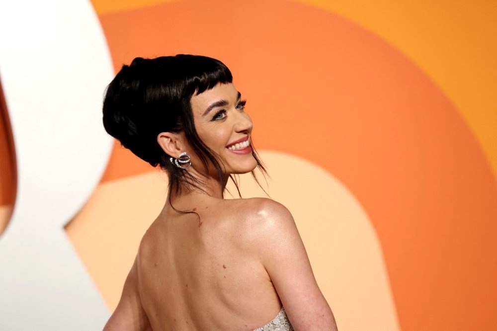 Katy Perry'nin dansı alay konusu oldu 75 HjGouqrGekqb SbyGRQjig
