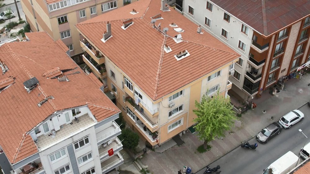 Bakanlık harekete geçti: Sarsıntıdan sonra riskli binalar boşaltıldı 74