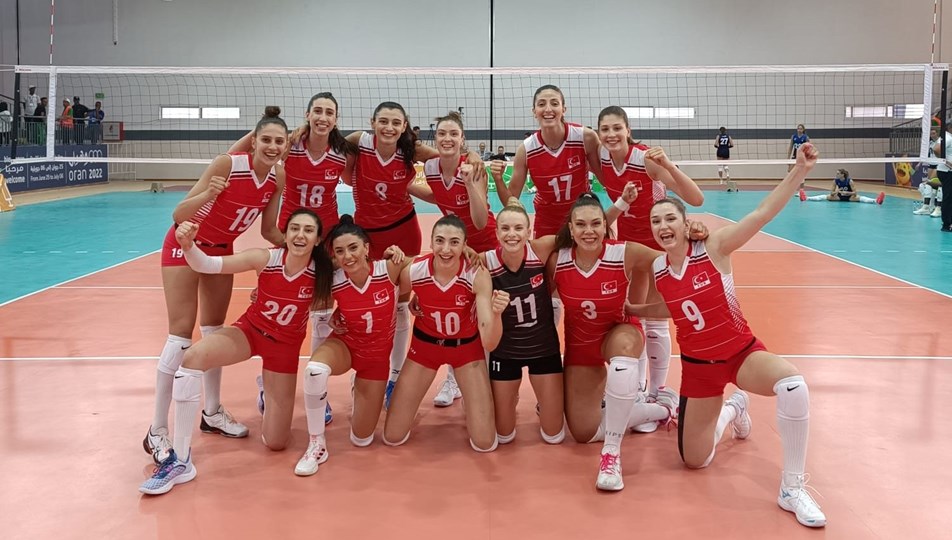 Akdeniz Oyunları: Filenin Sultanları namağlup çeyrek finalde