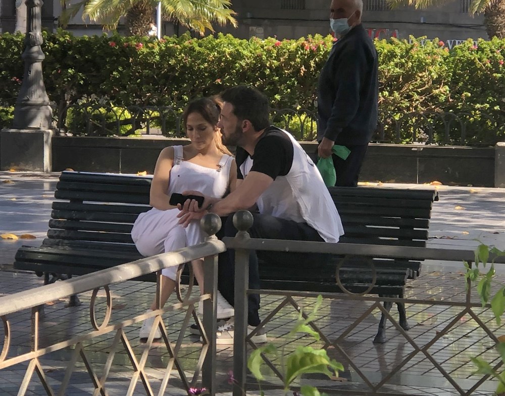 Jennifer Lopez ve Ben Affleck İspanya sokaklarında - 6