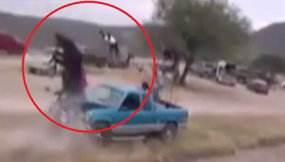 Hemşirelerden yeni doğan bebekle işkence gibi oyun NTV Hemşirelerden yeni doğan bebekle işkence gibi oyun NTV