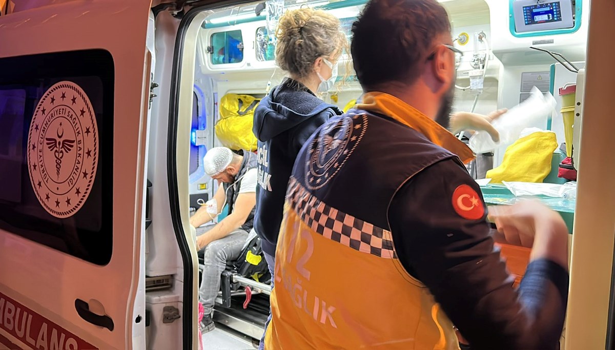Alacak kavgasında kan aktı: 3 yaralı Alacak kavgasında kan aktı: 3 yaralı