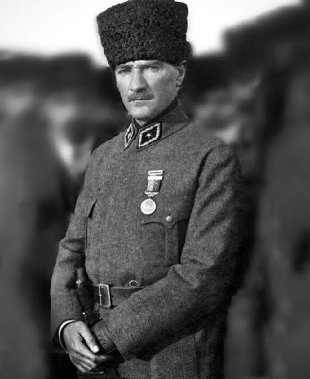 Ünlülerden 19 Mayıs Atatürk'ü Anma Gençlik ve Spor Bayramı mesajları (2022) - 12