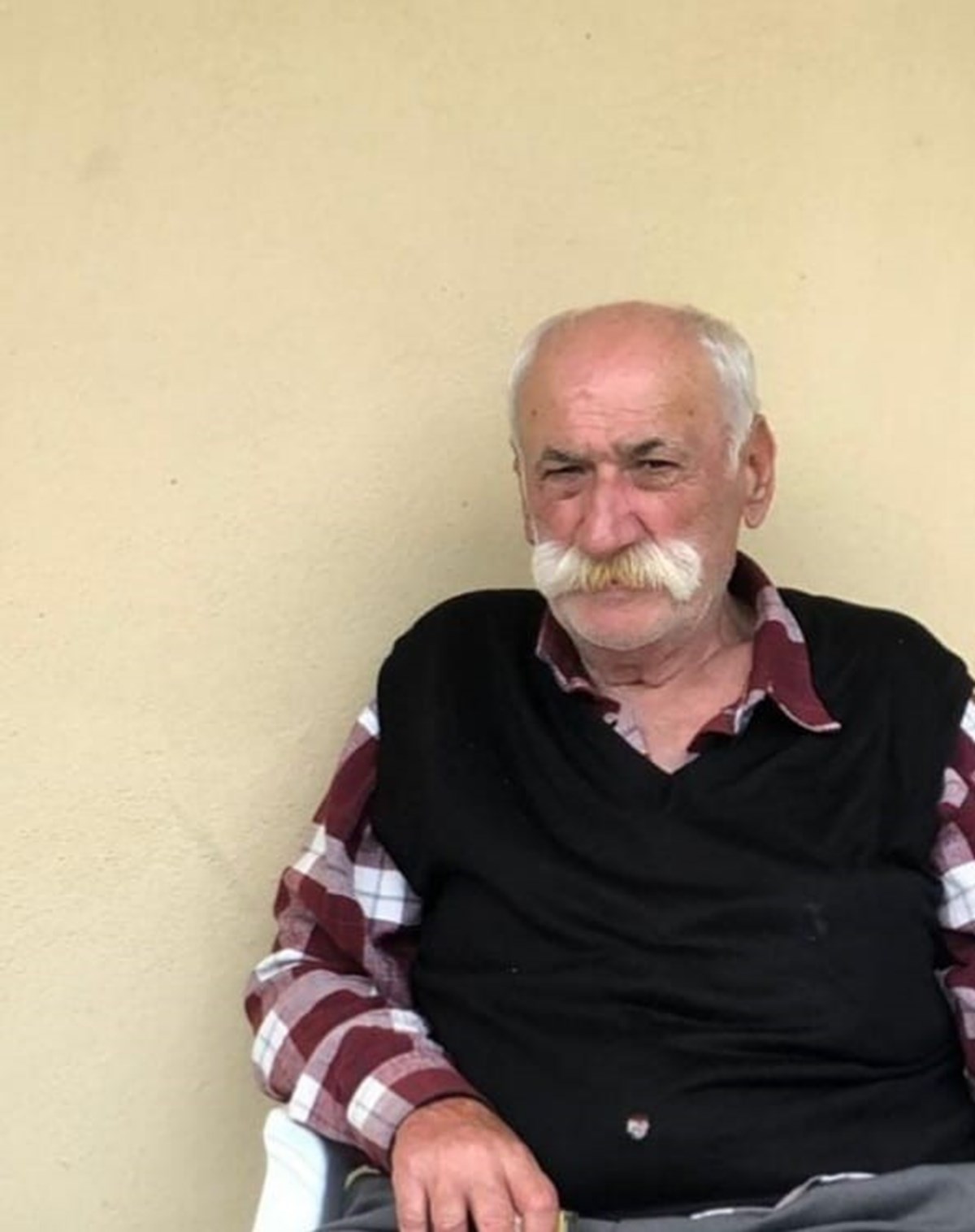 Mustafa Kaplan (Fotoğrafta) hayatını kaybetti.