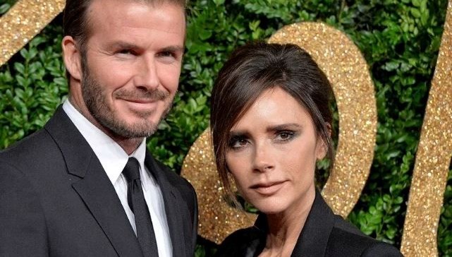 50 yaşındaki Victoria Beckham cam gibi cildinin sırrını açıkladı: Bu iki besini ağzına bile sürmüyor