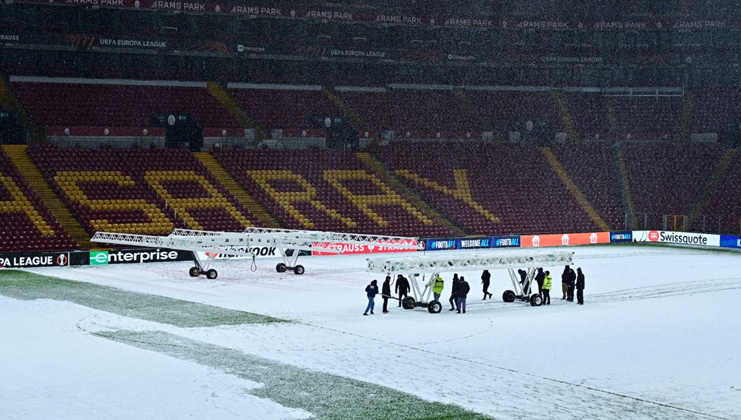Galatasaray-AZ Alkmaar maçı oynanacak mı, Galatasaray-AZ Alkmaar maçı hangi kanalda, Galatasaray-AZ Alkmaar maç saatinde kar yağacak mı?