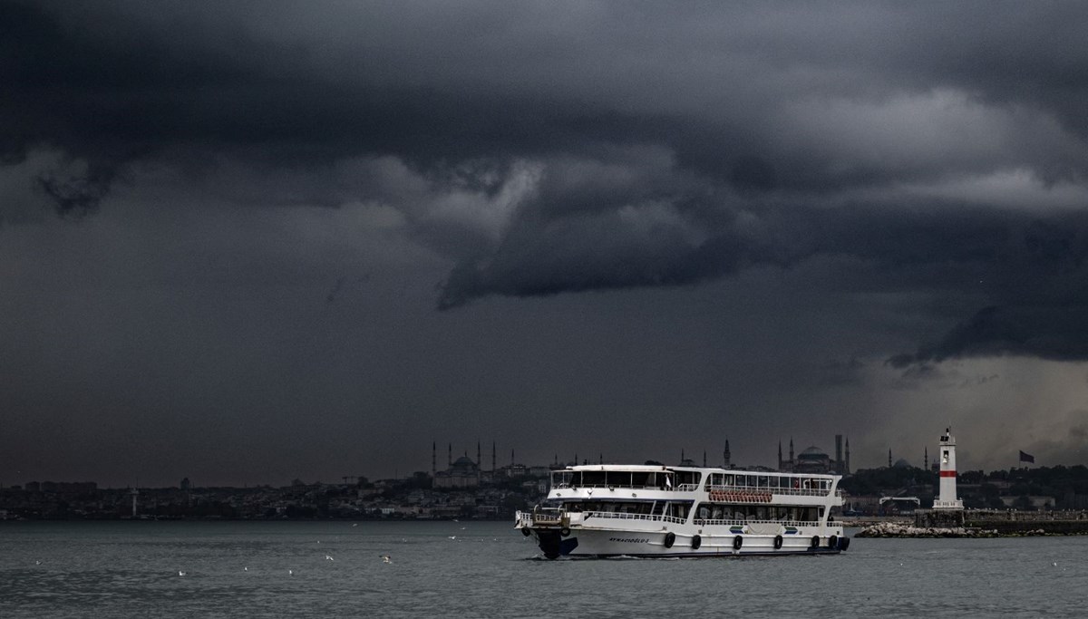 İstanbullular dikkat! Meteorolojiden sarı kodlu uyarı: Bu akşam başlayacak, yarın sabaha kadar sürecek İstanbullular dikkat! Meteorolojiden sarı kodlu uyarı: Bu akşam başlayacak, yarın sabaha kadar sürecek