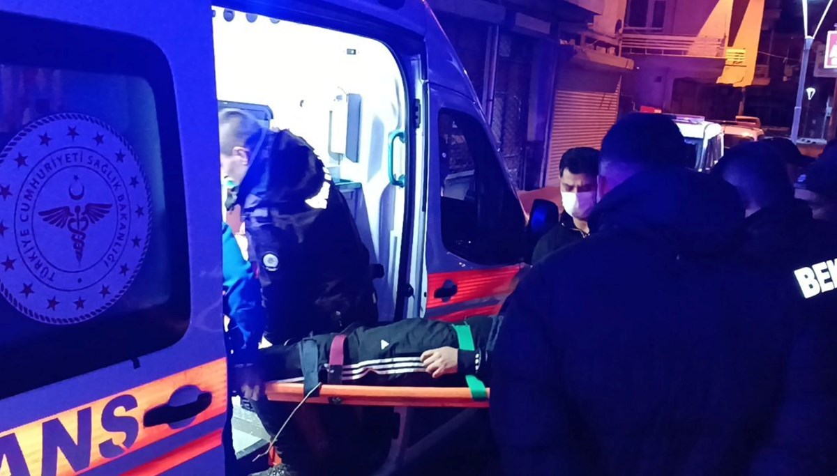 Kavga ettiği kişiden kaçarken çatıdan düşerek ağır yaralandı Kavga ettiği kişiden kaçarken çatıdan düşerek ağır yaralandı