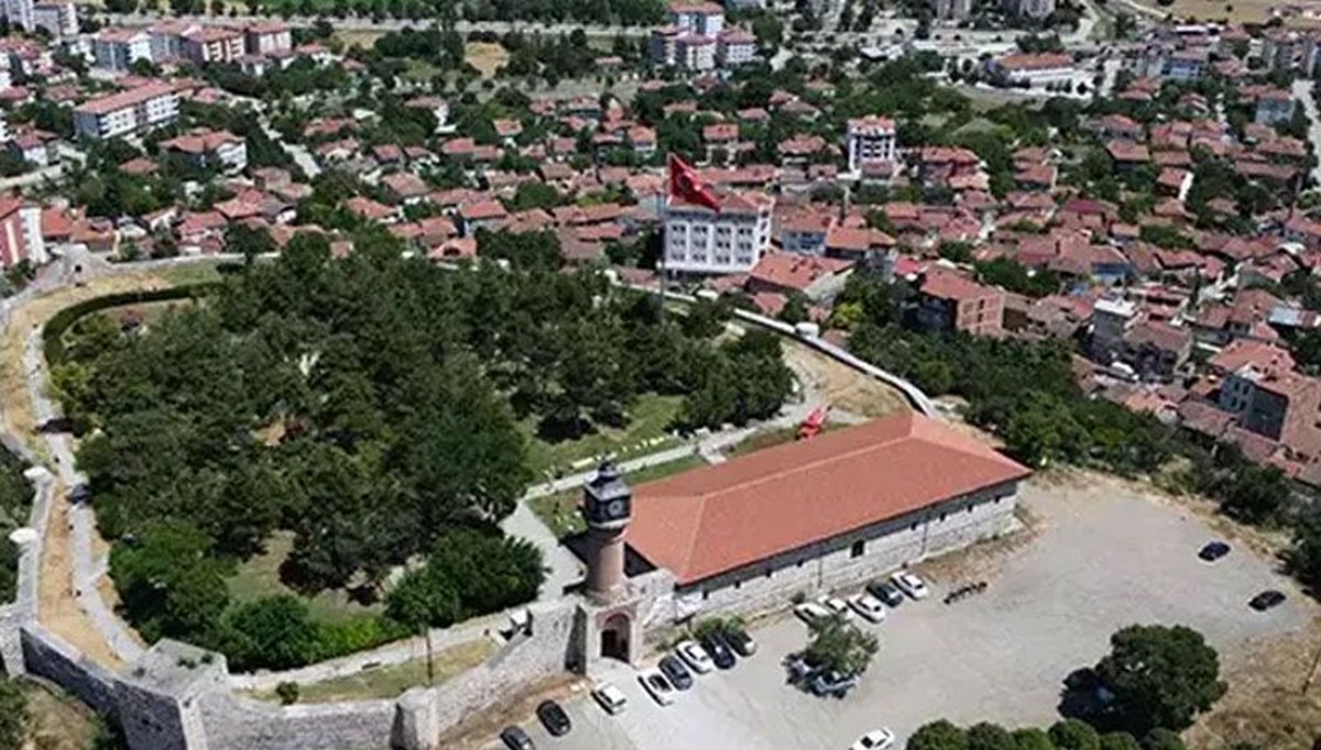 Roma İmparatoru Jül Sezar'ın 'Veni, vidi, vici' sözünü söylediği yer! Kurban Bayramı'nda doldu, taştı Roma İmparatoru Jül Sezar'ın 'Veni, vidi, vici' sözünü söylediği yer! Kurban Bayramı'nda doldu, taştı