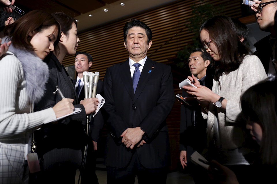 Rüşvetle suçlanan Japon bakan istifa etti - 3