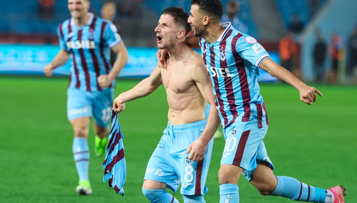 Hatayspor'u 2 golle geçen Trabzonspor'un galibiyet hasreti sona erdi Hatayspor'u 2 golle geçen Trabzonspor'un galibiyet hasreti sona erdi