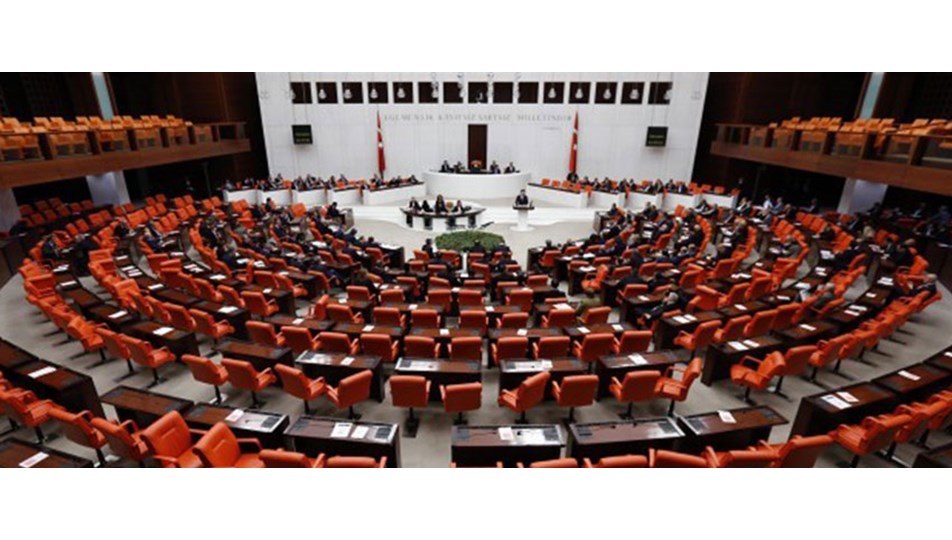 "Aden Körfezi" tezkeresi 1 yıl uzatıldı