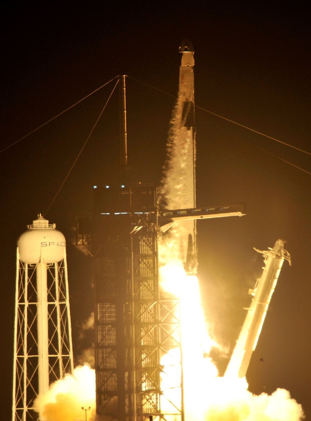 SpaceX ve NASA'dan uzaya ilk "operasyonel" mürettebatlı uçuş - 10