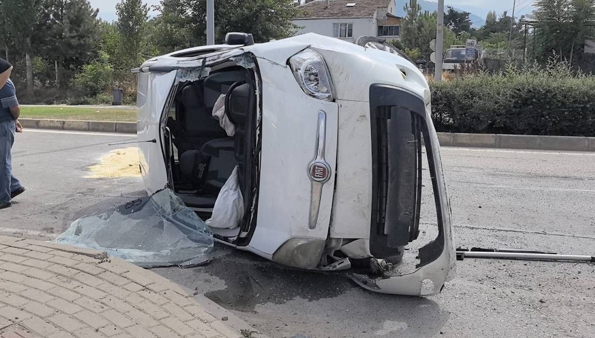 Kontrolden çıkan araç takla attı