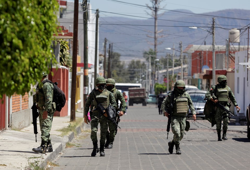 Meksika'da kanlı baskın: 9 kişi öldürüldü - 1