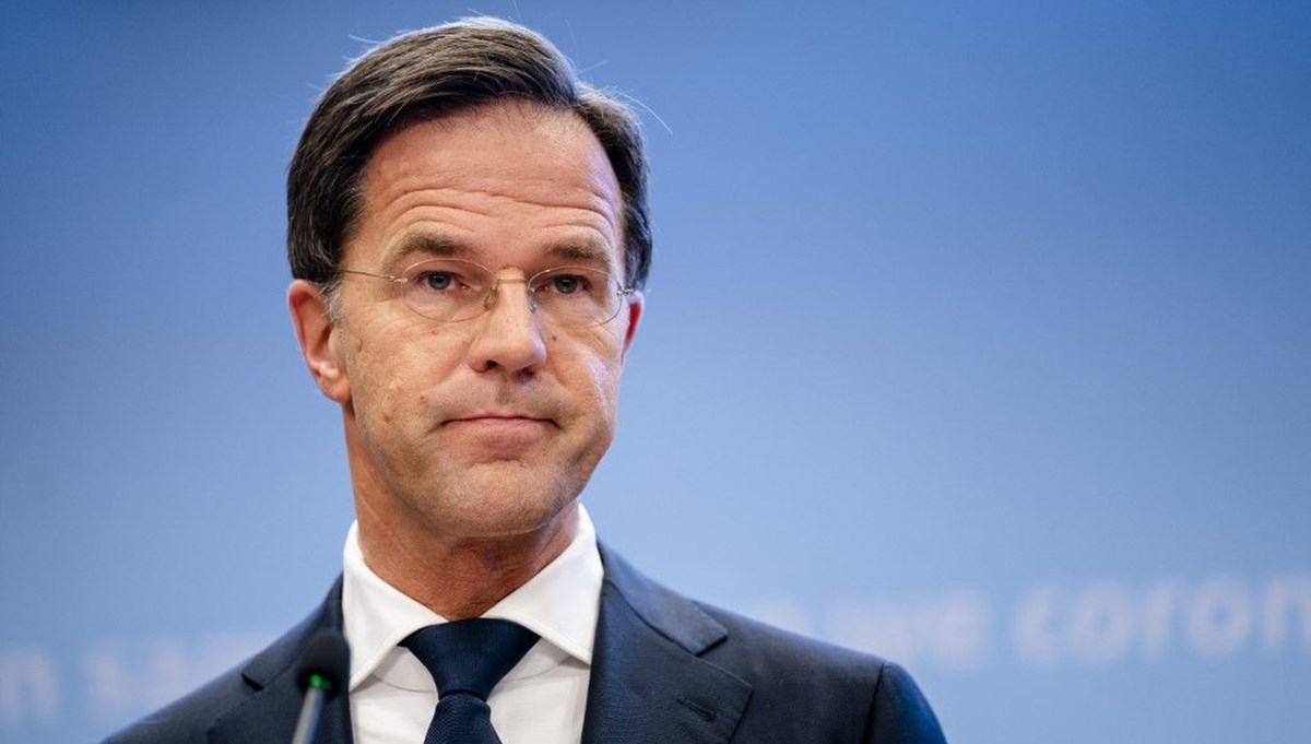 SON DAKİKA: Hollanda hükümeti istifa etti