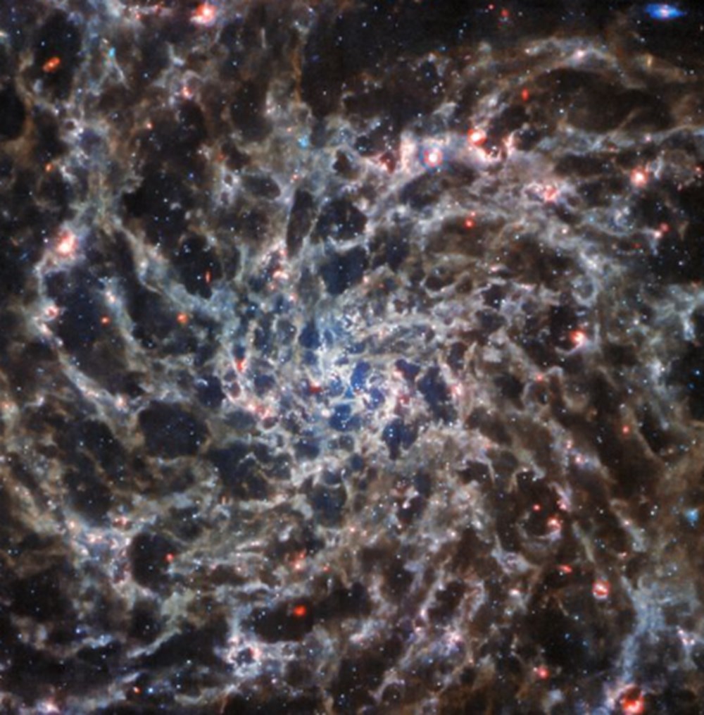 NASA yeni fotoğraflar paylaştı: Evrenin sırları aydınlanıyor - 24