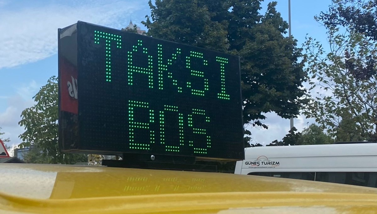 Taksilerde akıllı tepe lambası zorunlu ama geçiş yapan çok az | İBB, taksicileri uyardı