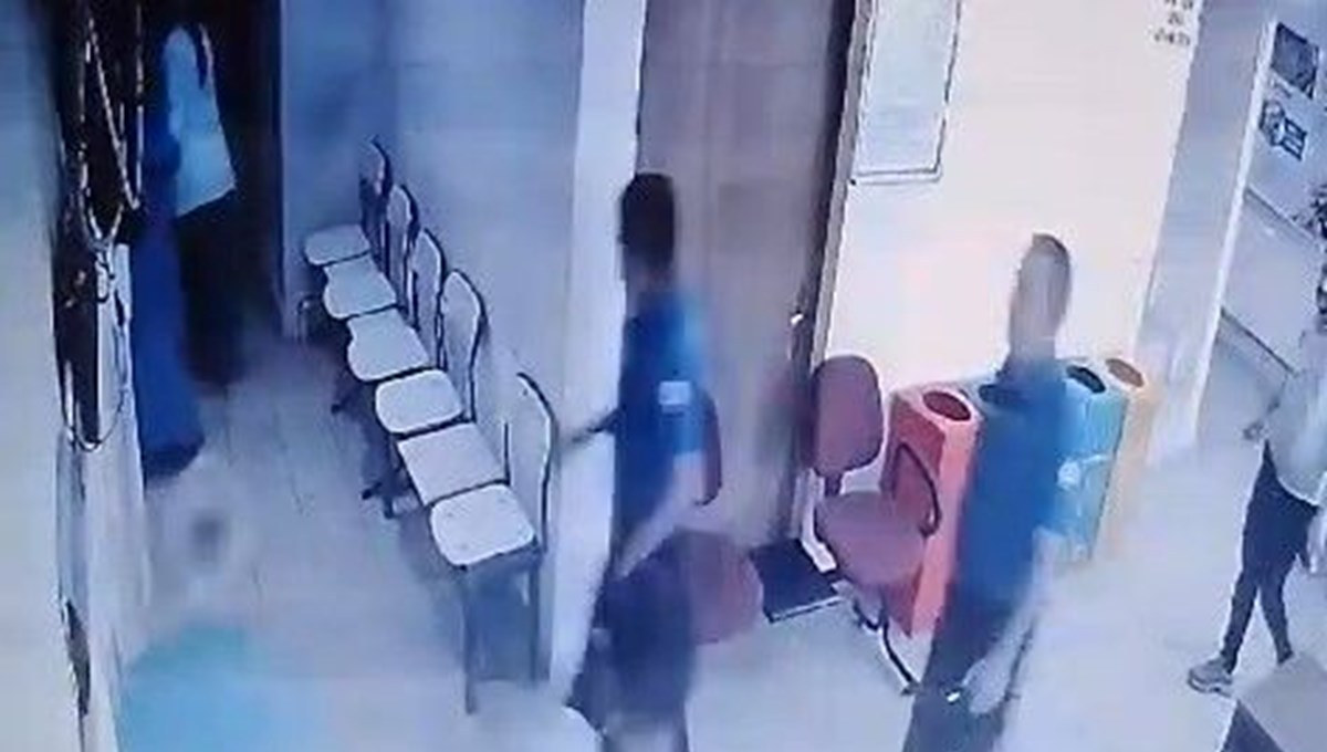 Elazığ’da hasta yakını, istediği ilacı yazmayan doktora saldırdı Elazığ’da hasta yakını, istediği ilacı yazmayan doktora saldırdı
