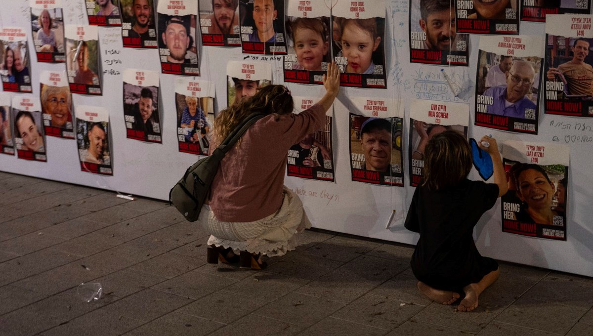 Gazze 17 gündür bombardıman altında | Hamas'tan rehine hamlesi: 2 İsrailli daha serbest bırakıldı