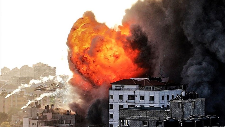 İsrail Gazze saldırısını sürdürüyor: 122 ölü, 830 yaralı