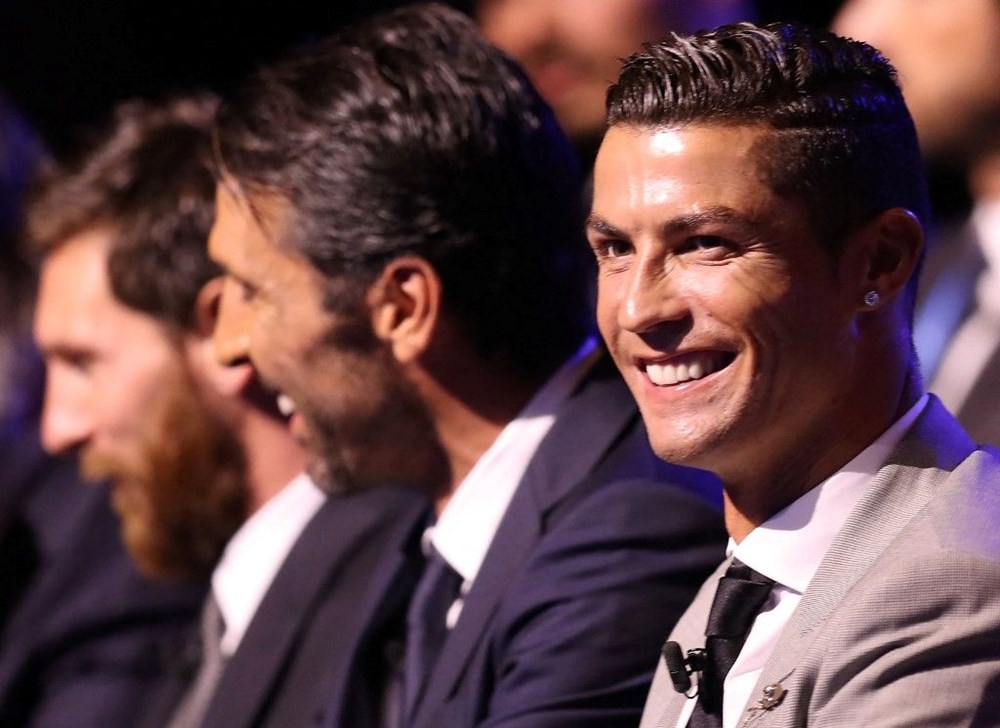 Futbol dünyasının tercihleri: Ronaldo mu, Messi mi? - 10