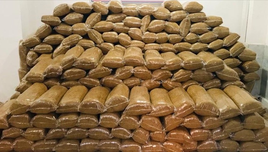 Sakarya'da bir TIR'da 3 ton tütün ele geçirildi