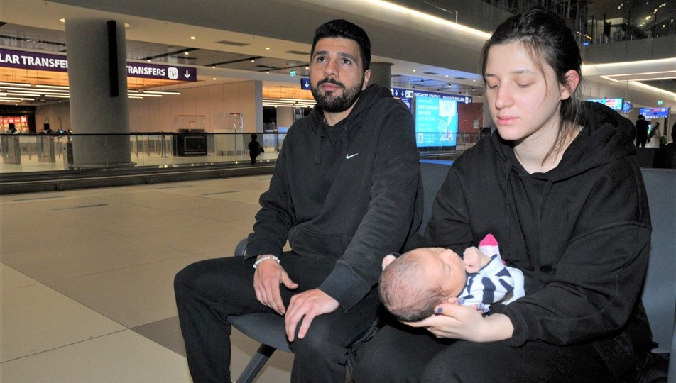 Doğduktan 3 saat sonra savaş çıktı: Türk aile İstanbul'da