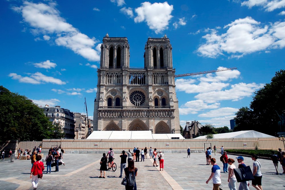 Paris’teki Notre Dame Katedrali’nin restorasyonu başlıyor - 6