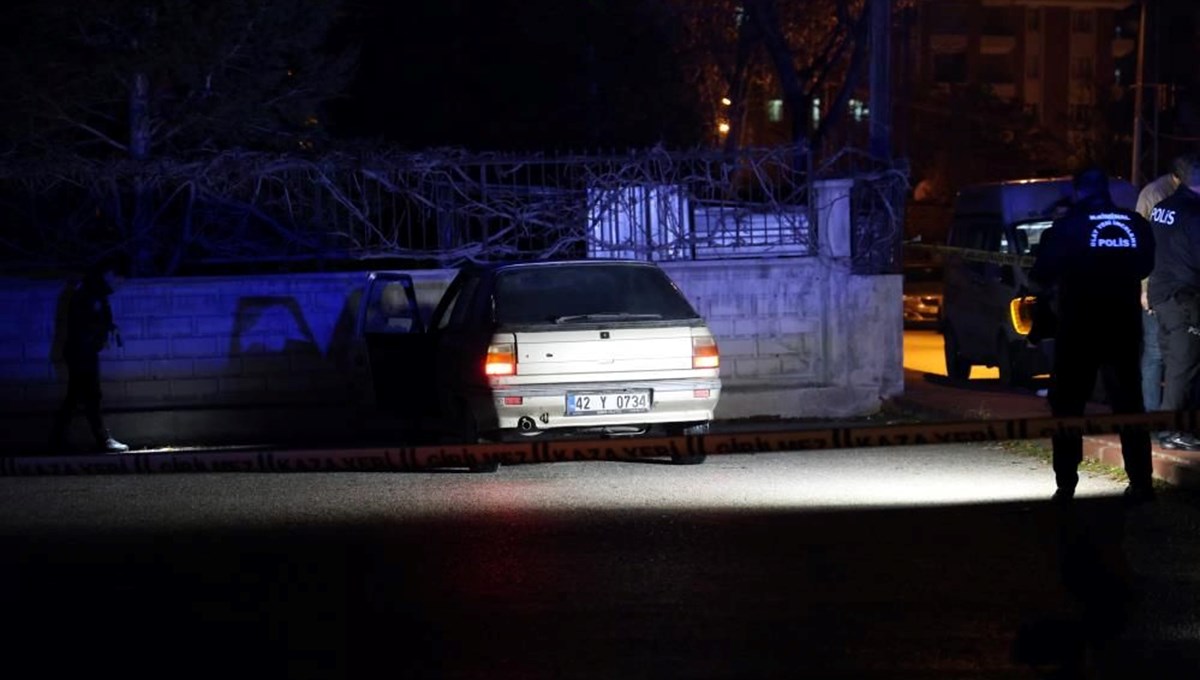 Emanet araçla giderken silahlı saldırıya uğrayan şahıs ağır yaralandı Emanet araçla giderken silahlı saldırıya uğrayan şahıs ağır yaralandı