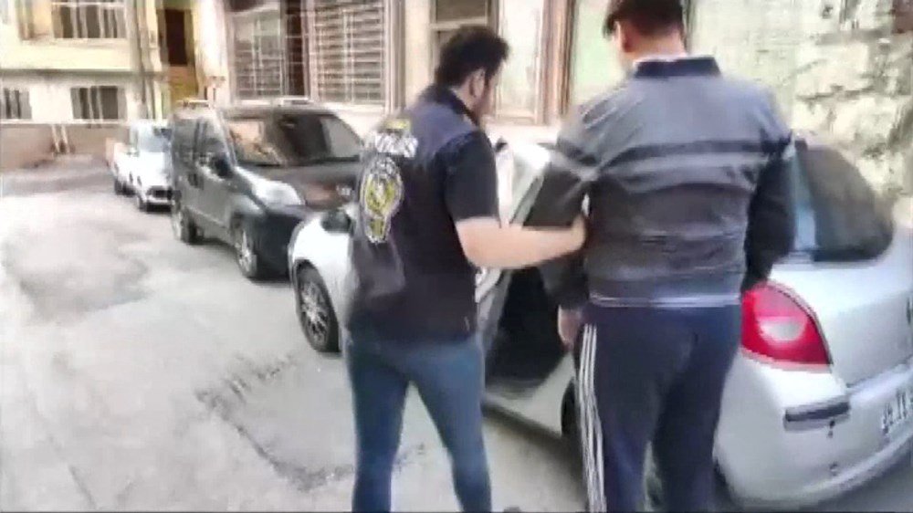 Fenomenlerle birlikte TikTok’ta para aklayan çeteye operasyon - 2