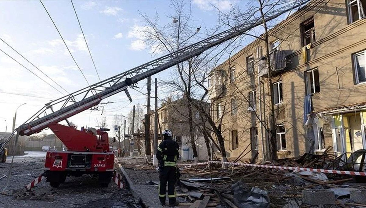 Rusya'dan Ukrayna'ya saldırı: Kiev'in enerji tesisi hedef alındı Rusya'dan Ukrayna'ya saldırı: Kiev'in enerji tesisi hedef alındı