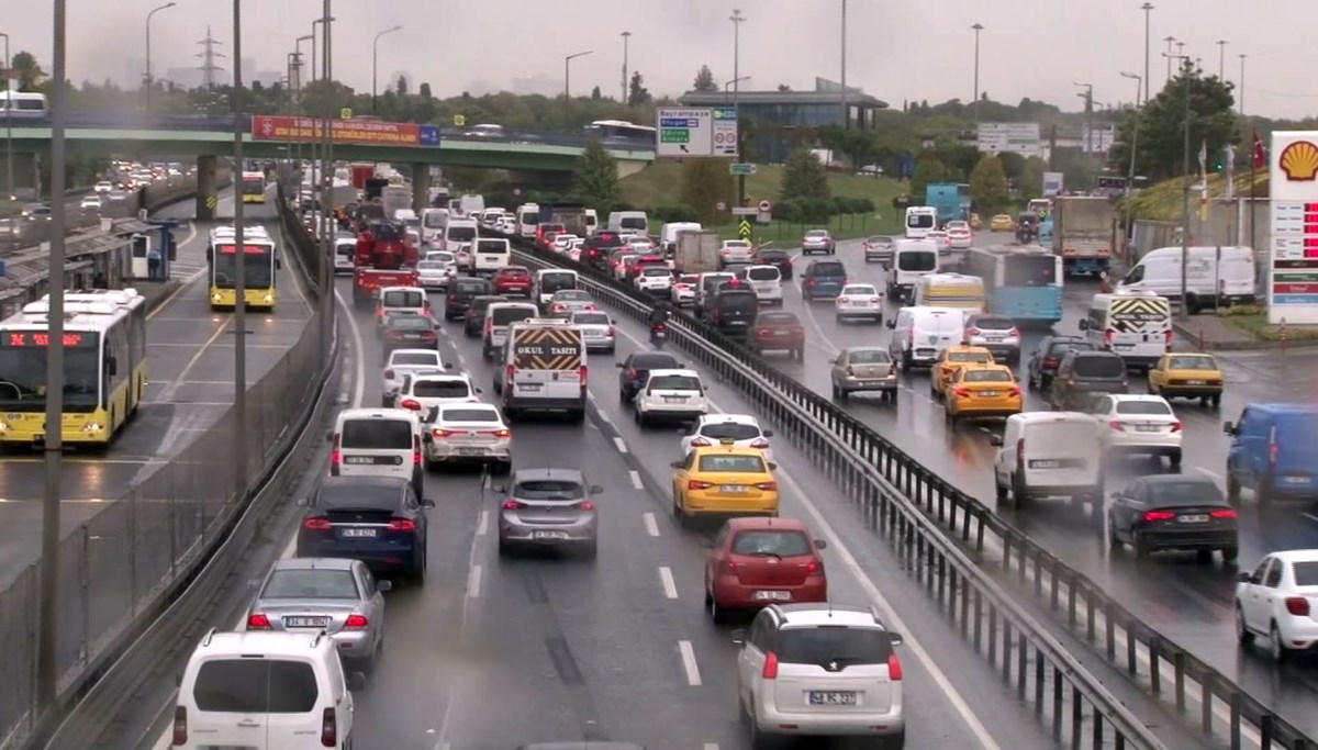 Trafiğe kaydı yapılan taşıtlar 9 ayda yüzde 55.9 arttı
