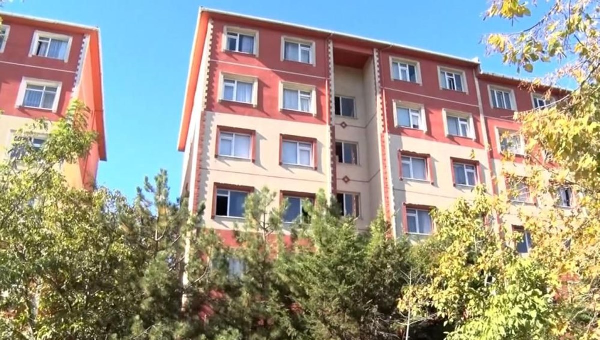 İstanbul Beylikdüzü'nde yangın faciası İstanbul Beylikdüzü'nde yangın faciası