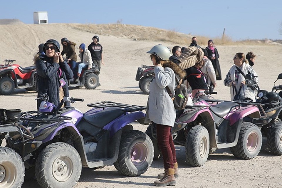 Nevşehir peribacaları ve kaplıcalarıyla ara tatilde de turist çekiyor - 2