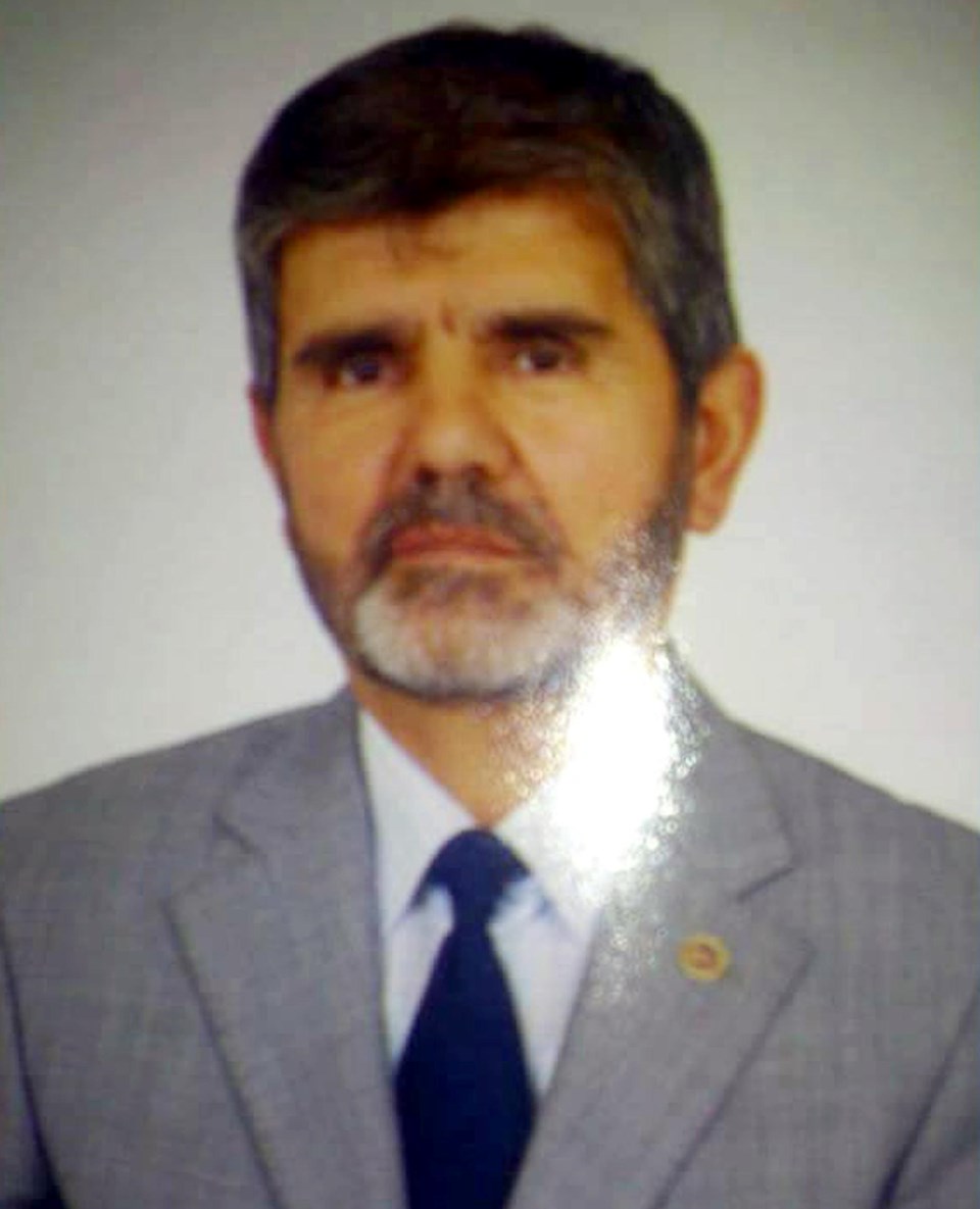 Isparta'da eski belde belediye başkanı arazide ölü bulundu - 1