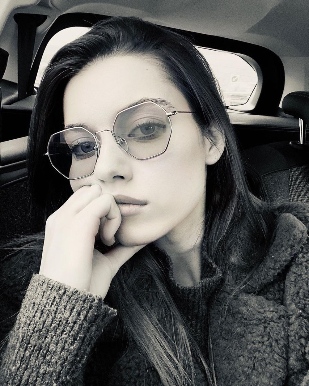 Afra Saraçoğlu: Maddi sıkıntı beni erken olgunlaştırdı - 10