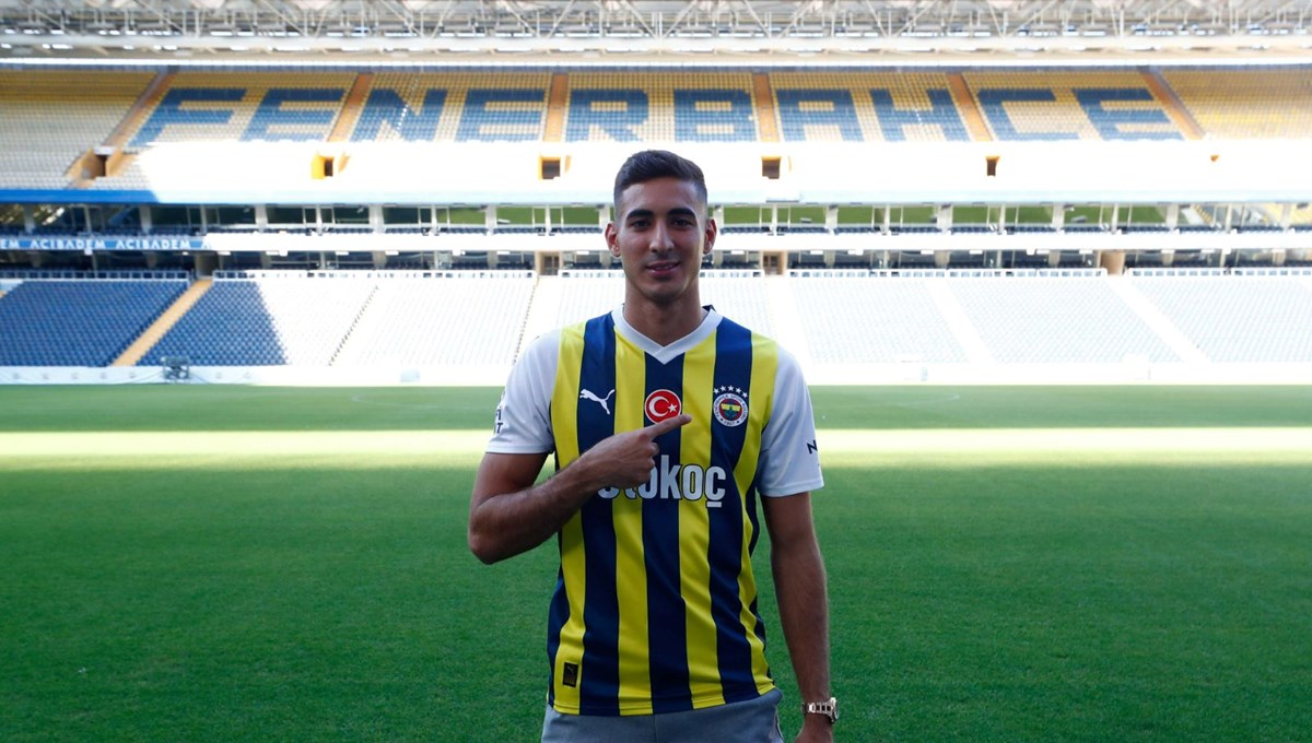 Fenerbahçe, Mert Müldür'ü kadrosuna kattı Fenerbahçe, Mert Müldür'ü kadrosuna kattı