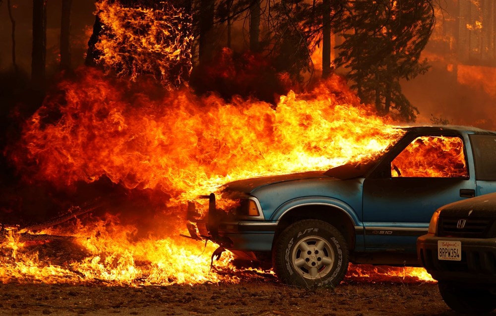 ABD'nin California eyaletindeki yangında bir kasaba yok oldu - 5