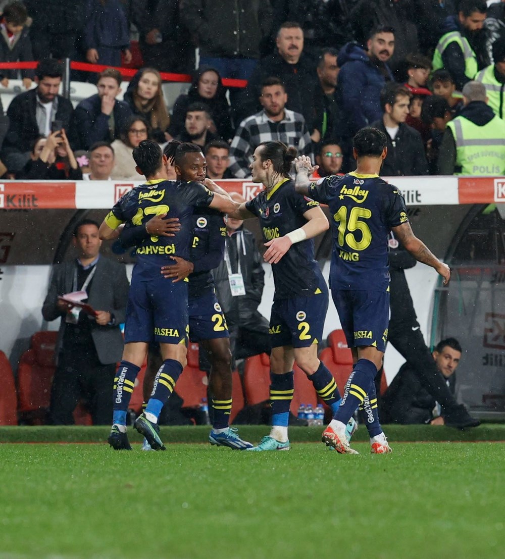 Fenerbahçe-Alanyaspor maçı ne zaman, saat kaçta ve hangi kanalda? (Muhtemel 11) - 4