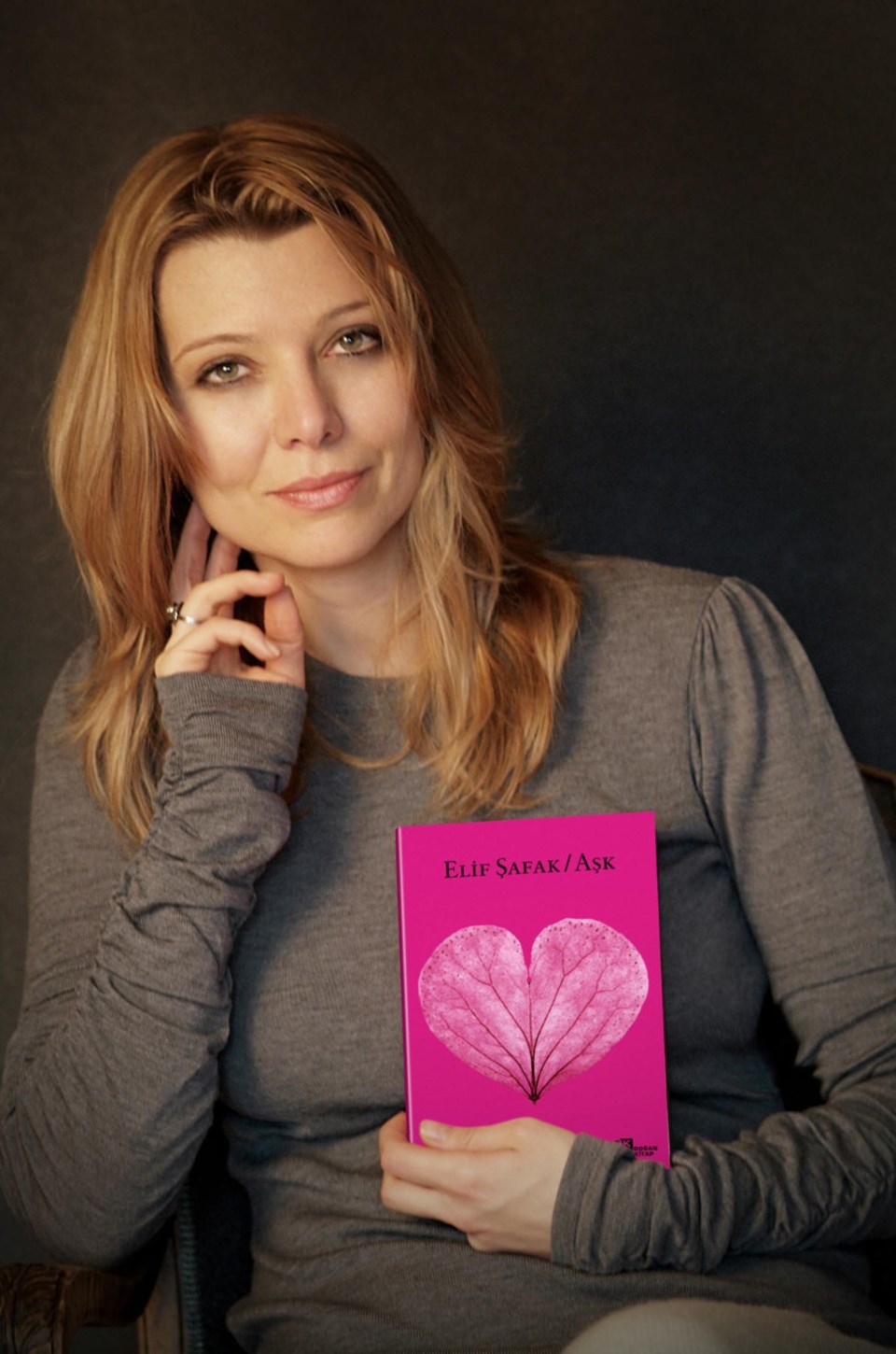 Netflix Elif Şafak’ın Aşk kitabının haklarını satın aldı - 1
