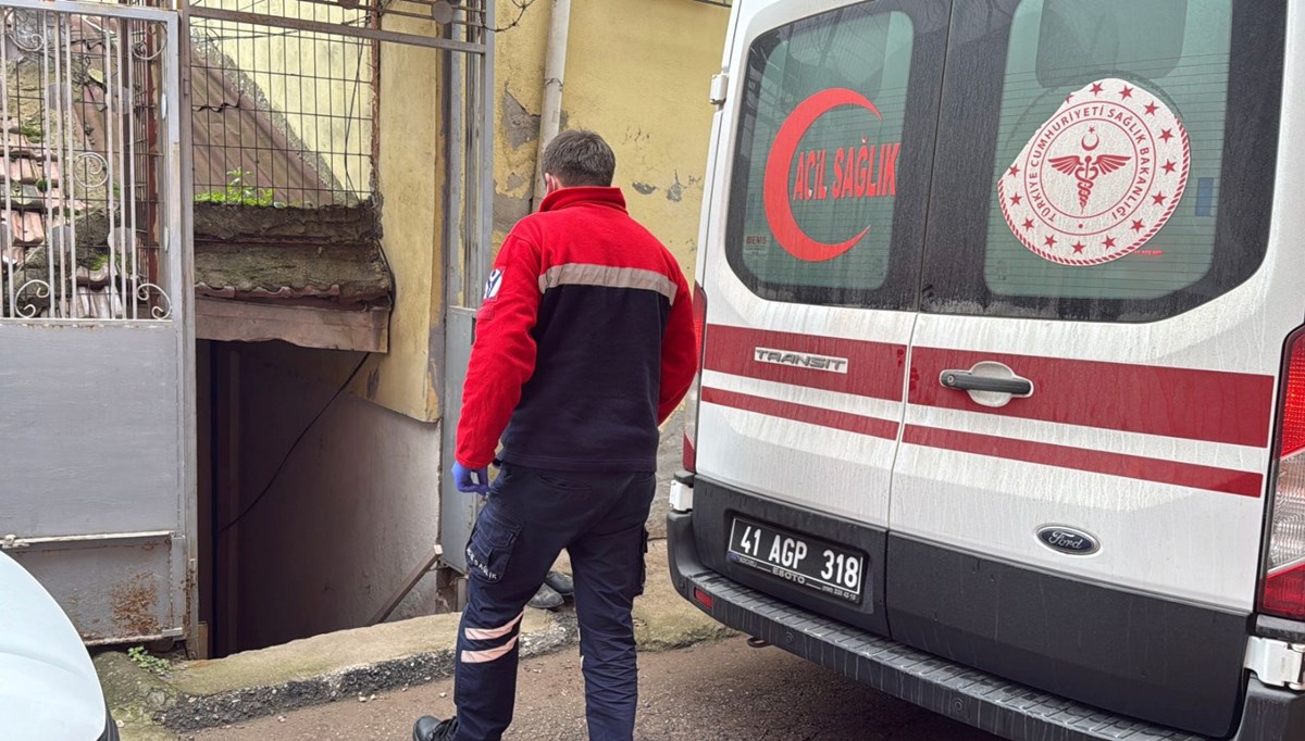 Yakınlarının haber alamadığı adam yalnız yaşadığı evinde ölü bulundu Yakınlarının haber alamadığı adam yalnız yaşadığı evinde ölü bulundu