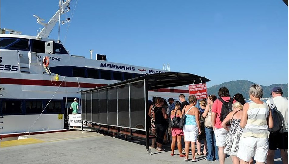 Türkiye ile Yunanistan arasında turizm işbirliği: Protokol imzalandı
