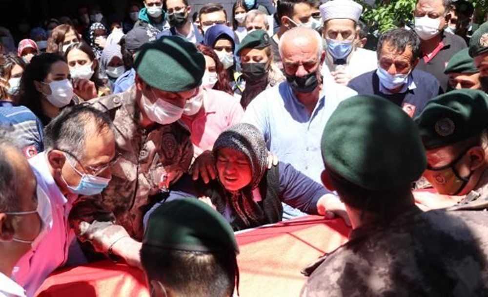 Şehit polis memuru Veli Kabalay, son yolculuğuna uğurlandı - 12