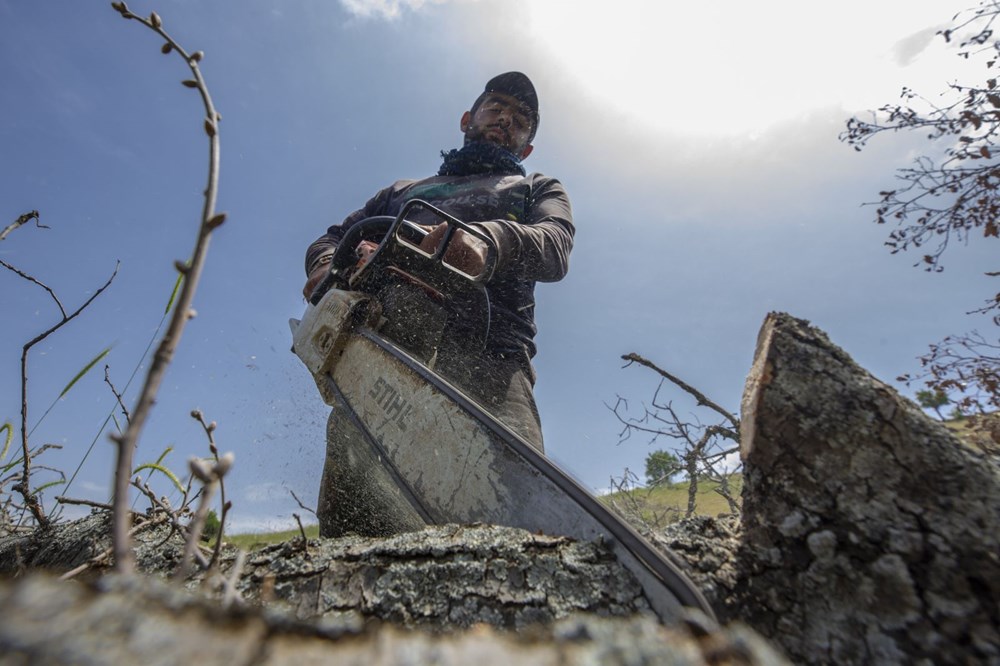 Ekmeklerini mangal kömüründen çıkarıyorlar - 3